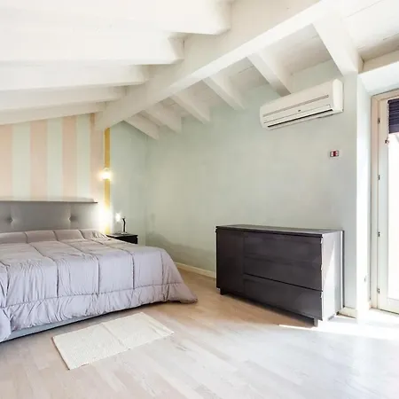 Villa Marina Moniga Private Pool ヴィラ *