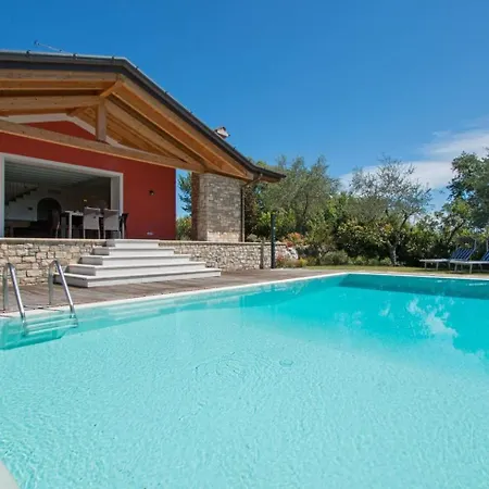 Вилла Marina Moniga Private Pool *